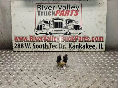 Caterpillar C7 Engine Part for a 2005 Freightliner FS65 Chassis