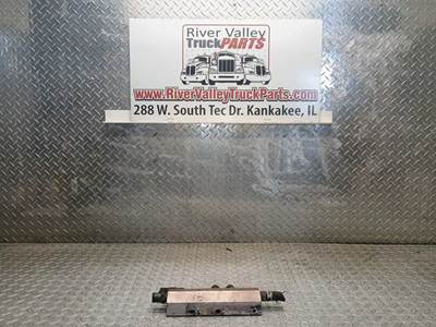 Detroit DD15 Manifold Heater, Casting # 05-28704-000, for 2011 Freightliner Cascadia 125