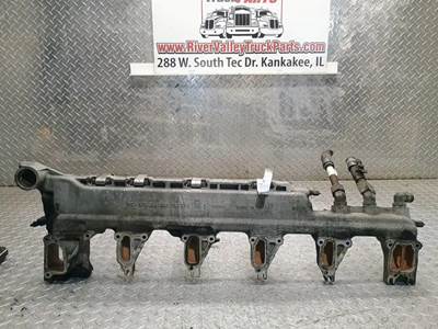 Detroit DD15 Water Manifold for 2011 Freightliner Cascadia 125, Casting # A4722030201