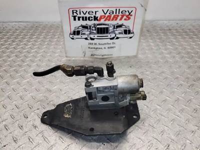 Detroit Series 60 Engine Part for a 2006 Freightliner ST120