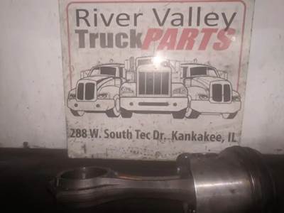 International DT466 Engine Part