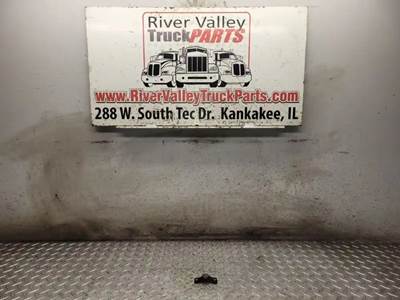 Mercedes-Benz MBE 4000 Engine Part for a 2007 Freightliner COLUMBIA 120