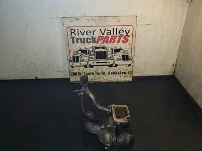 Mercedes-Benz MBE 900 Engine Part for a 2006 Freightliner M2 106