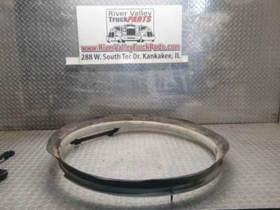 Paccar MX-13 Fan Shroud with Bracket, Casting # 20582AB F85-1469, Part # P-1015223