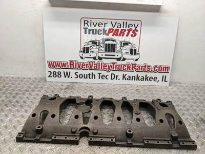 Volvo VED12 Engine Part for a 2006 Volvo VNL