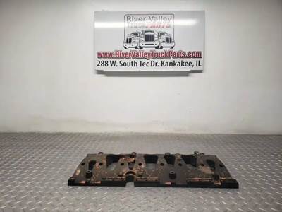 Volvo VED12 Engine Part for a 2007 Volvo VNL
