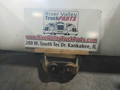 Freightliner B2 Engine Mount