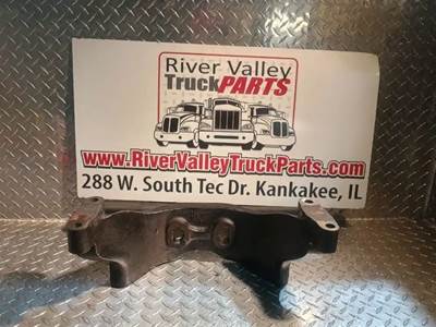 Freightliner Cascadia 113 Engine Mount
