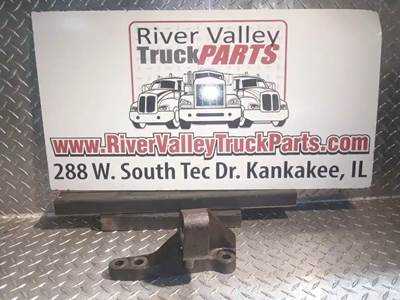 Freightliner Cascadia 113 Engine Mount