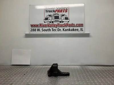 Freightliner Cascadia 125 Engine Mount