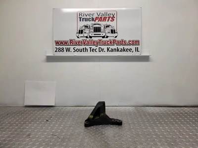 Freightliner Cascadia 125 Engine Mount