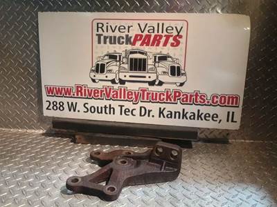 Freightliner Cascadia 125 Engine Mount