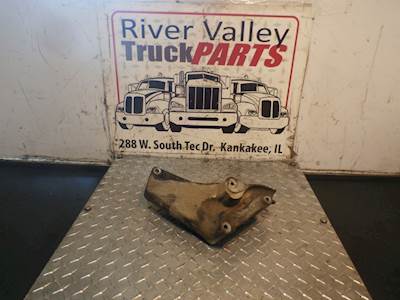 Freightliner Columbia 120 Engine Mount