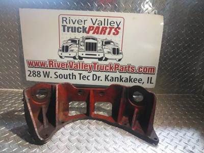 International 8600 Engine Mount