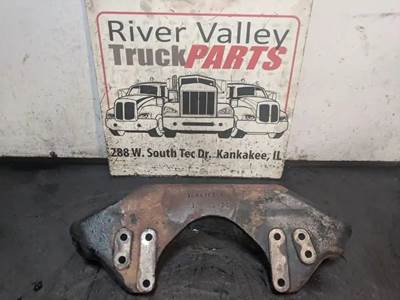 International 9200 Engine Mount