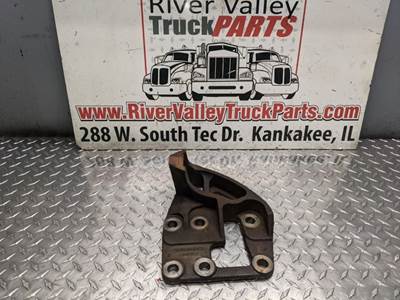 International LA617 Engine Mount