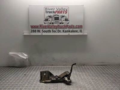 Isuzu NPR Engine Mount