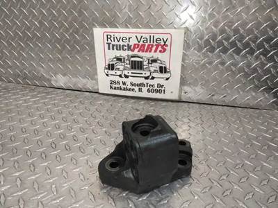Peterbilt 579 Engine Mount