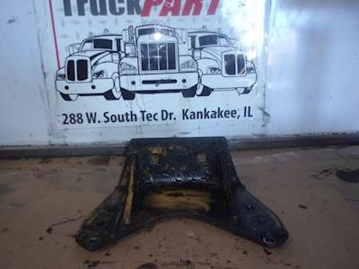 Used Front Motor Mount For CAT C7 .Please See Photos .Call Or Email For Any