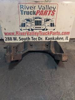 Good, Used Engine Mount Off Of A Ford 7.8 L. CAsting Number Is unAvAilAble.