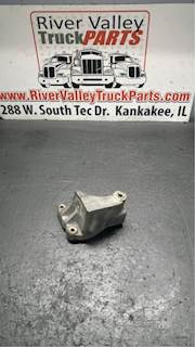 Good, Used Engine Mount/BrAcket Off A Hino J05D-TA Engine, PArt hAs Been cleAned