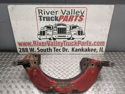 Good, Used Steel Front Engine Support BrAcket From A Unknown yeAr Of A Cummins