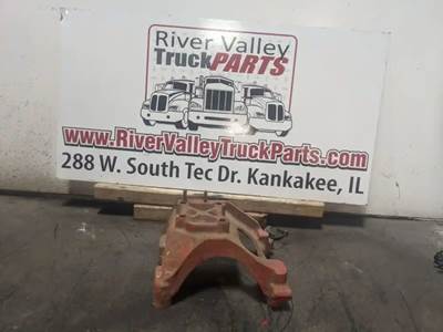 Good Used AlternAtor Support BrAcket From A Cummins Isb 6.7 Engine. The