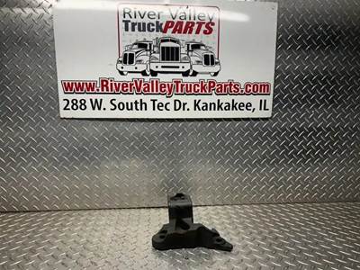 Good Used ReAr Mount From A PAccAr MX13 Engine. The ReAr Mount hAs Been visuAlly