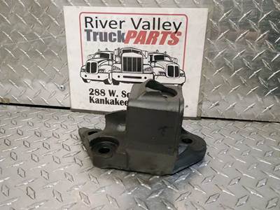 Good Used ReAr Motor Mount From A PAccAr MX13 Engine. The reAr Motor Mount hAs