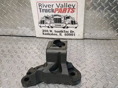 Good Used ReAr Motor Mount From A PAccAr MX13 Engine. The reAr Motor Mount hAs