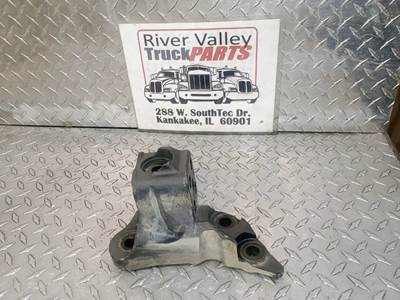 Good Used ReAr Motor Mount From A PAccAr MX13 Engine. The reAr Motor Mount hAs