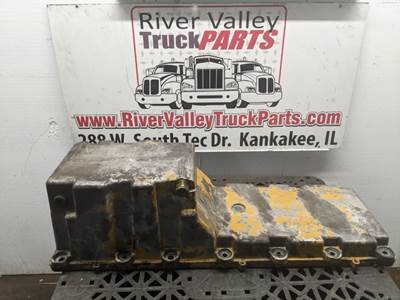 Caterpillar C12 Engine Oil Pan for a 2004 Peterbilt 387