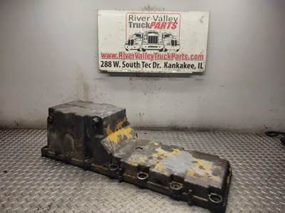 Caterpillar C12 Engine Oil Pan for a 2000 Freightliner FLD120