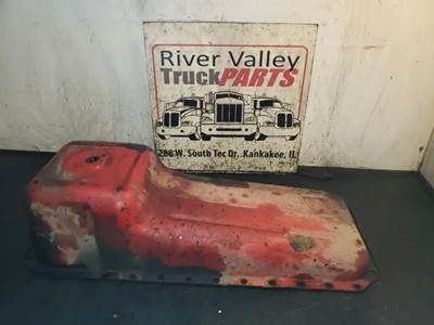 Cummins ISB 6.7L Engine Oil Pan for a 2010 Freightliner B2