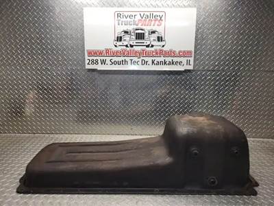 Cummins N14 Engine Oil Pan for a 2000 International 9400I