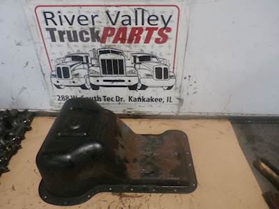 International 6.0 Engine Oil Pan for a 2005 Ford E-450 Super Duty