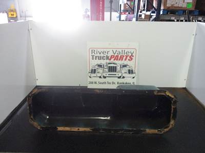 International DT466 Engine Oil Pan for a 2002 International SCHOOL BUS