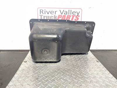 International MaxxForce 7 Engine Oil Pan for a 2010 International 4300V