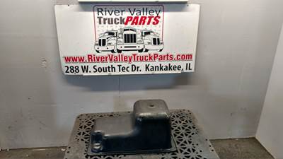 International MaxxForce 7 Engine Oil Pan for a 2009 International CE Bus