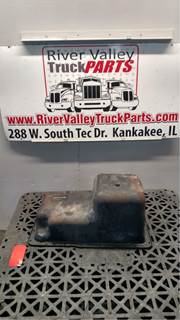 International MaxxForce 7 Engine Oil Pan for a 2011 International CE Bus