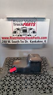 International MaxxForce 7 Engine Oil Pan for a 2009 International CE Bus