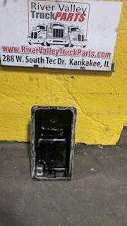 International VT365 Engine Oil Pan