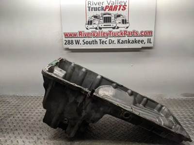 Mercedes-Benz MBE 926 Engine Oil Pan for a 2009 Freightliner B2