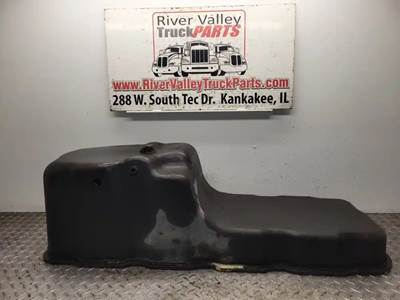 Paccar MX-13 Engine Oil Pan for a 2014 Peterbilt 579
