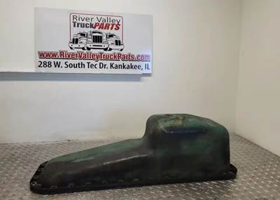 Volvo VED7 Engine Oil Pan for a 1999 Volvo WXLL