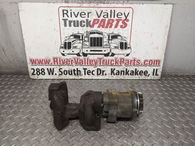 Caterpillar C13 Engine Oil Pump for a 2005 Peterbilt 379