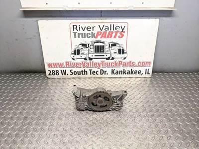 Detroit DD15 Engine Oil Pump for a Universal