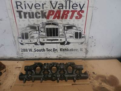 International VT365 Engine Oil Pump