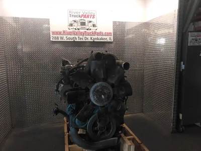 International DT466 Engine for a 1998 International 4900