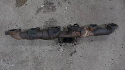 Caterpillar C7 Exhaust Manifold for a 2005 Blue Bird Bluebird School Bus